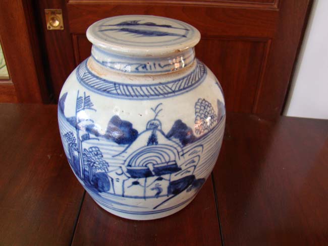 An early 19th century Chinese Ginger Jar — image 2